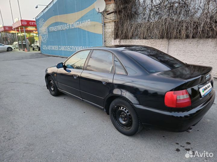 Audi A4 1.8 МТ, 1998, 438 000 км