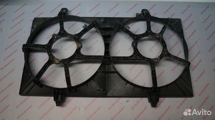 Nissan 21483-9Y000 Диффузор вентиляторов