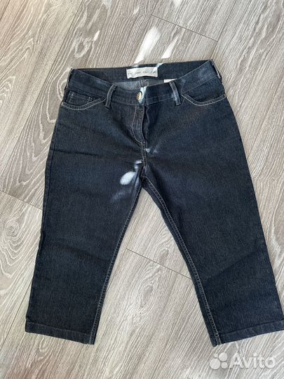 Джинсы капри next