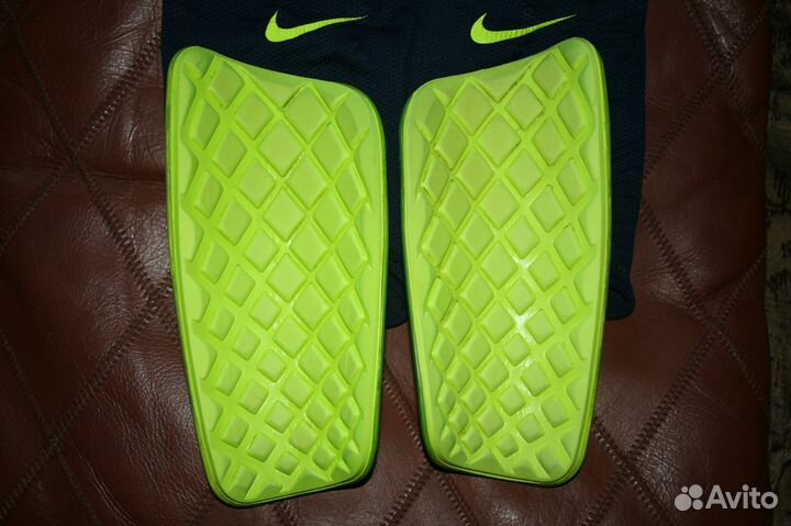 Щитки nike mercurial lite-FC Вarcelona