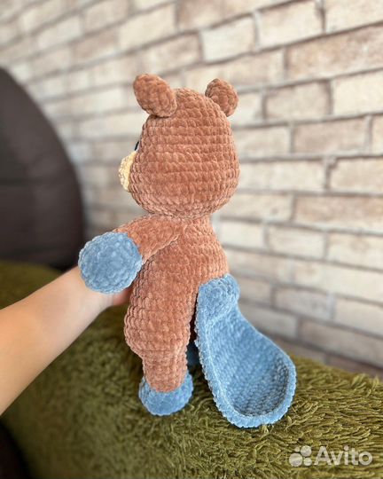 Бобер игрушка вязаная