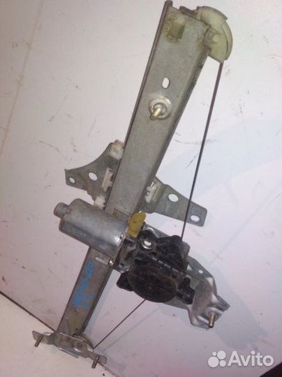 Стеклоподъемник двери передний правый Toyota