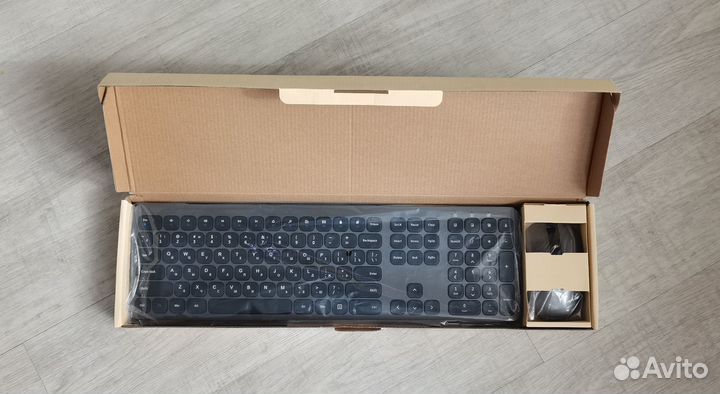 Новый комплект клавиатура и мышь беспроводные