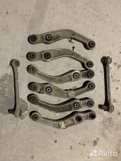 Задний рычаг audi a8 d2