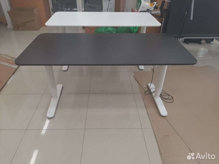 Компьютерный стол IKEA