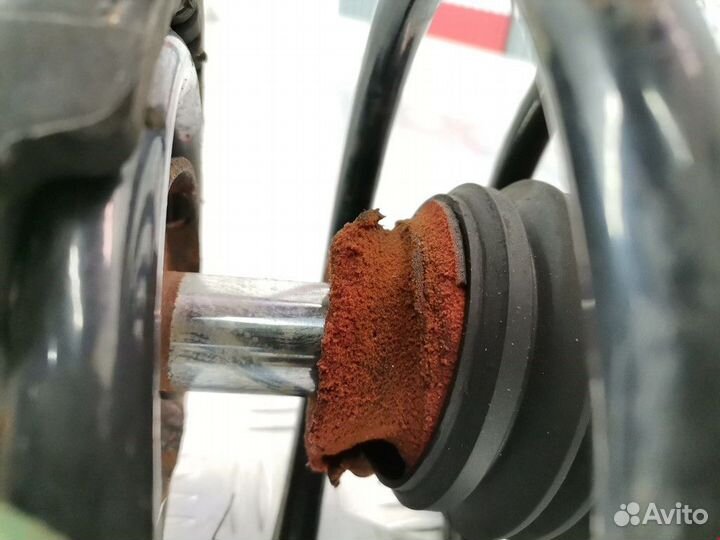 Стойка передняя левая Volvo S60 2001