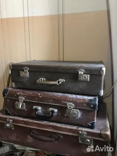 Чемодан старинный