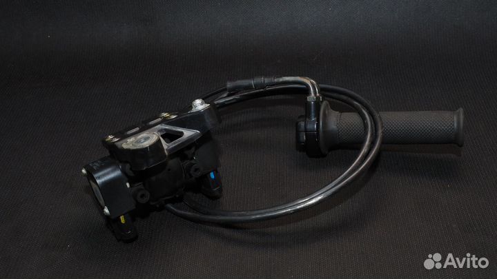 Ручка газа с управлением на Aprilia RSV4, Tuono V4