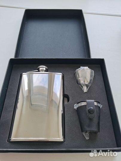 Набор фляга+стаканчики