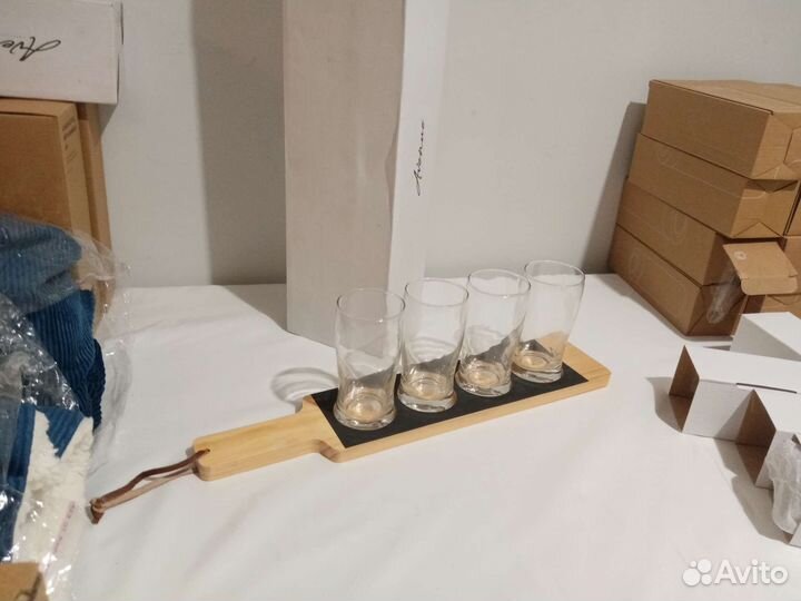 Поднос для сервировки напитков со стаканами 250мл