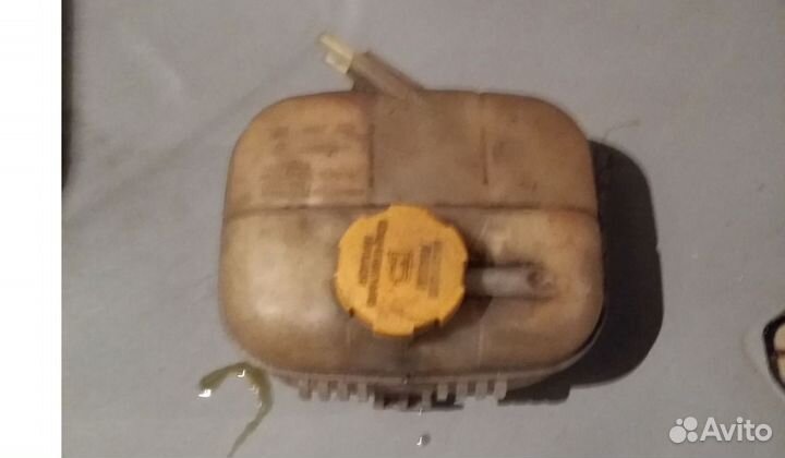 Бачок расширительный Opel Astra H