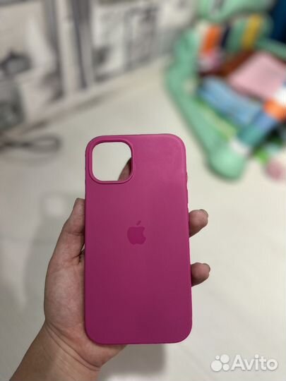 Чехол на iPhone 13