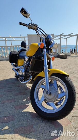 Honda Magna VF750