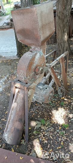 Зернодробилка крупорушка бу