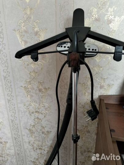 Отпариватель для одежды вертикальный