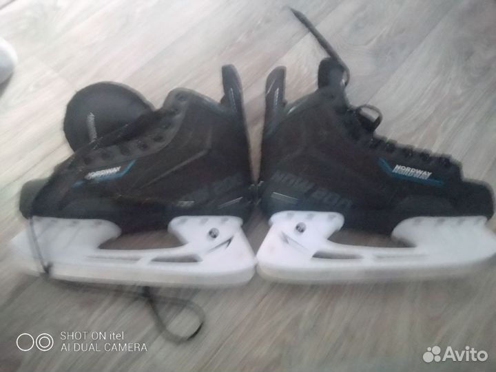 Коньки хоккейные 42 размер лыжные ботинки 38 44