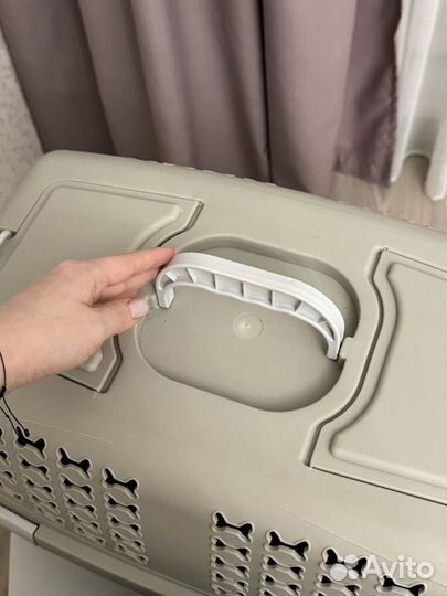 Переноска для животных пластиковая