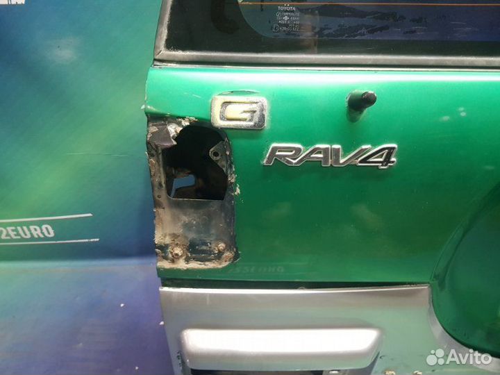 Дверь багажника Toyota RAV4