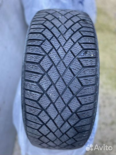 Continental ContiVikingContact 7 225/50 R17