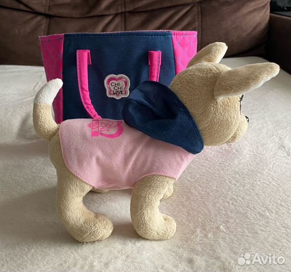 Собака «Chi-Chi love»