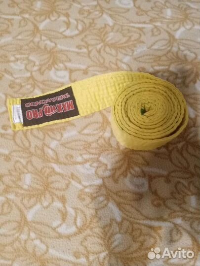 Жёлто-зелёный пояс для таеквондо