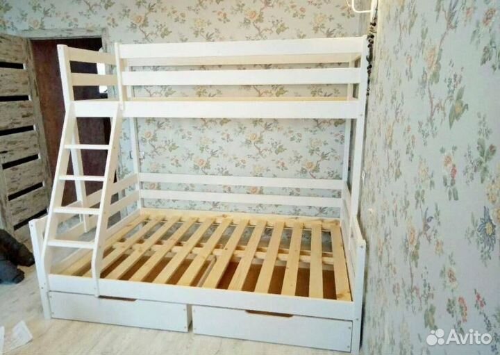 Детская кровать для двоих