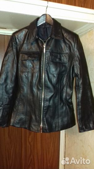 Куртка женская кожаная 44 размер