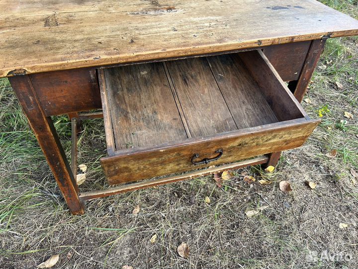 Стол старинный