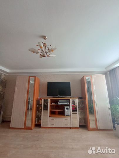 Стенка в гостиную