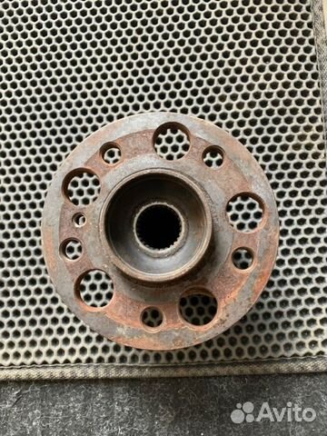 Ступица задняя Mercedes S 500 4Matic W221 273 968