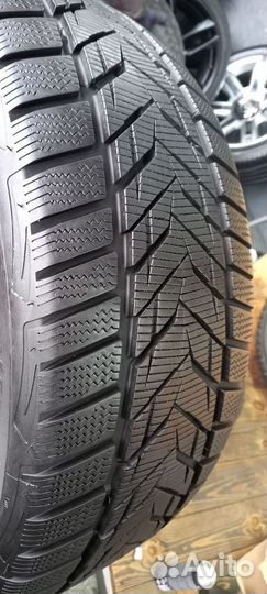 Vredestein Wintrac Xtreme S 225/45 R17 91H