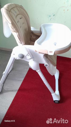 Стульчик для кормления tommy