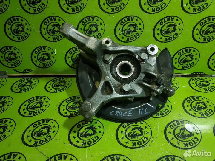 Кулак поворотный передний Chevrolet Cruze