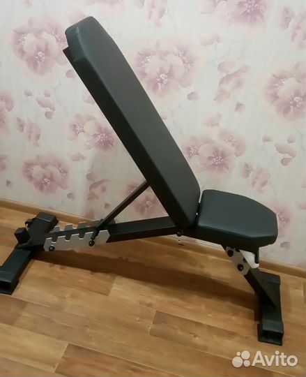 Мощная силовая скамья для жима