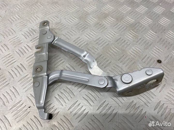 Б/У петля крышки багажника задний правый Audi A6