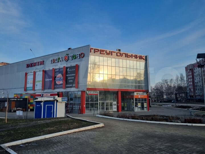 Торговая площадь, 67 м²