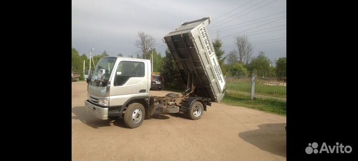 Малогабаритный самосвал и мини экскаватор