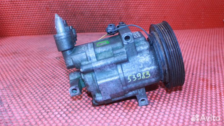 Компрессор кондиционера Nissan Cube DBA-BNZ11 CR14