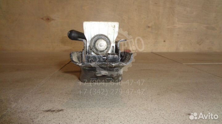 Домкрат Skoda Rapid 1