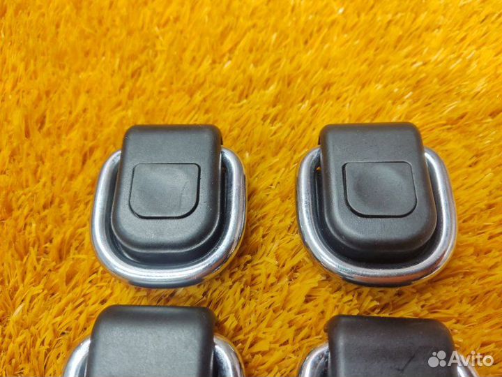 Крючки салона Bmw X3 E83 N52B25A 2010