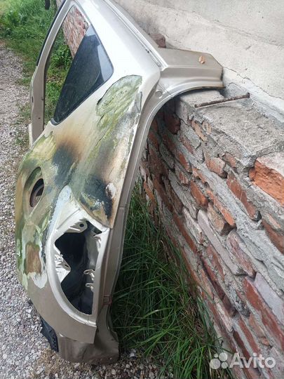 Стойка крыло Toyota Rav 4