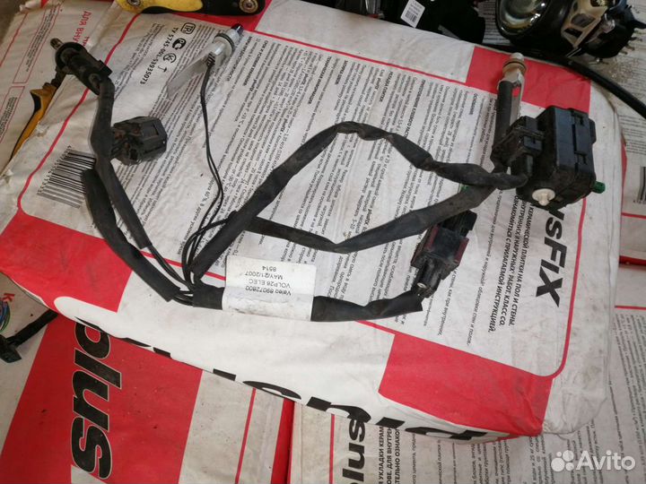 Проводка на фару на Volvo Xc 90