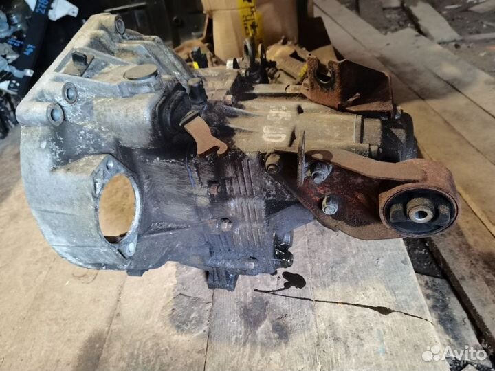 МКПП (механическая коробка переключения передач) в