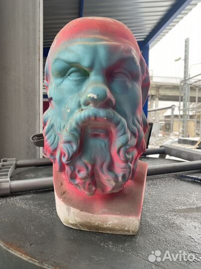 Гипсовый бюст