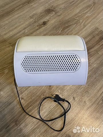 Настольная вытяжка для маникюра