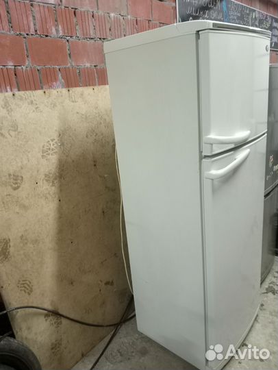 Холодильник атлант бу