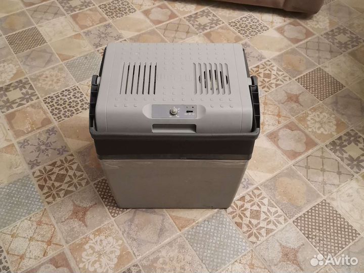 Автомобильный холодильник 12 220 вт бу