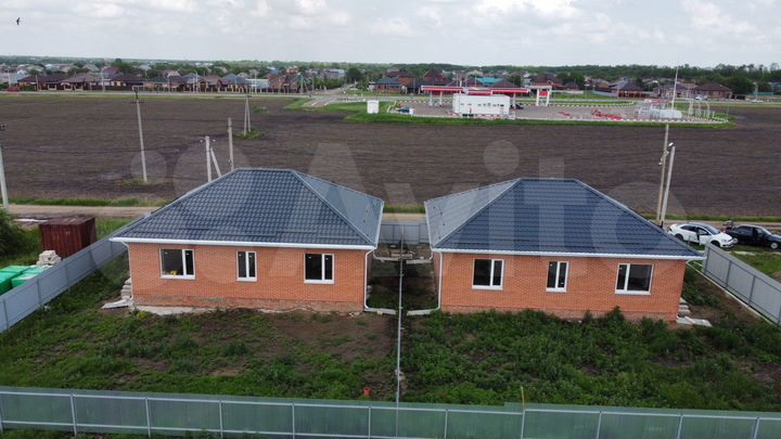 Дом 93 м² на участке 4 сот.