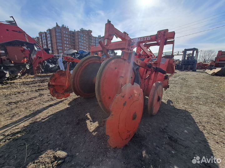 Гребнеобразователь HINOMOTO CHM-95, 2013