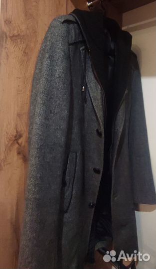 Пальто мужское с капюшоном